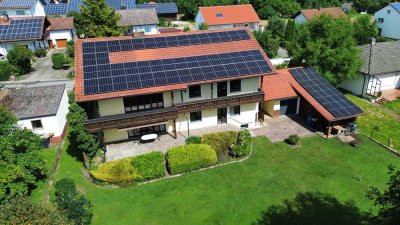 Attraktives Renditehaus zum Wohnen & Vermieten: neue PV-Anlage mit 25,84 MW & Top-Lage nahe BMW-Werk