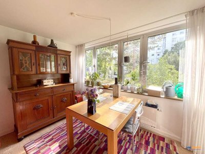Zeitloser Charme: Hochwertige 2-Zimmer-Wohnung mit erstklassiger Ausstattung