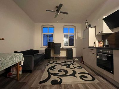 296.0 € - 47.0 m² - 2.0 Zi.