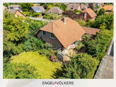Ruhig & zentrumsnah: Einfamilienhaus mit sichtgeschütztem Garten in Rhauderfehn