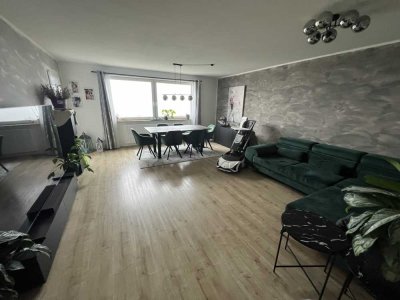 Wunderschöne, große Wohnung am Eckbusch mit toller Aussicht