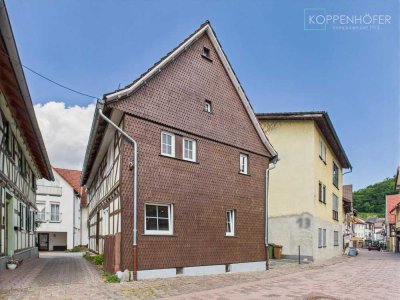Zwei Häuser – unendliche Möglichkeiten: Wohnen mit Charme und Charakter