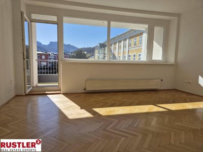 IM HERZEN BAD ISCHLS
Sonnige 3-Zimmer-Wohnung mit Balkon und PKW-Abstellplatz
