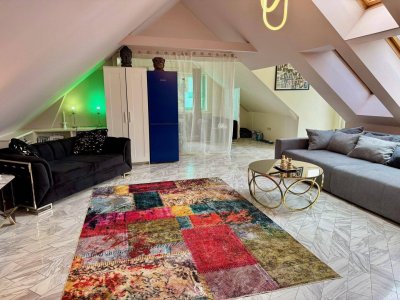 Lichtdurchflutete Dachgeschosswohnung mit großer Terrasse &amp; Carport in Graz-Andritz