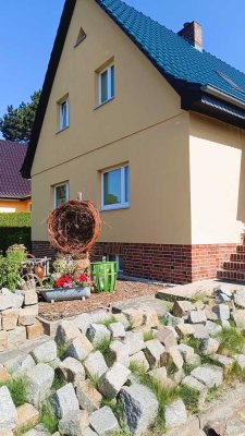 Moderne Altbauvilla mit Terrasse und  großem Gartenparadies mit Pool