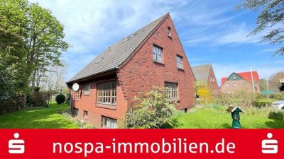 Renovierungsbedürftiges Einfamilienhaus mit großem Grundstück in TOP Lage in Wyk auf Föhr