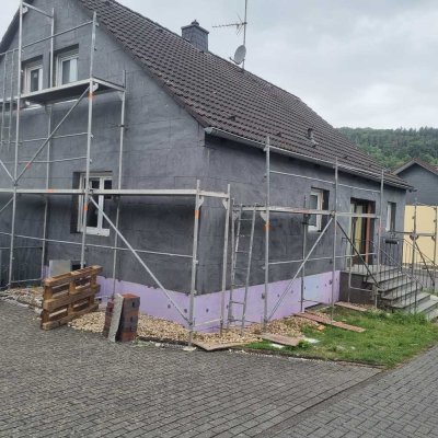 Freistehendes Einfamilienhaus mit Doppelgarage in Ruhiger Lage in Sinzig- Westjm