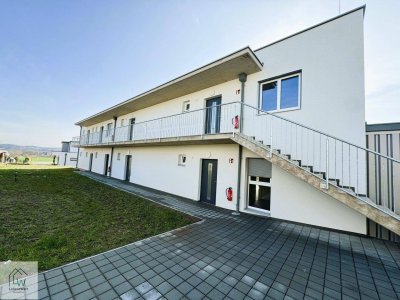 **"Von der Miete ins Glück - Ihr neues Eigenheim!"** Erstbezug - Wunderschöne Gartenwohnung mit Terrasse und Carport-Stellplatz inklusive Lagerraum!