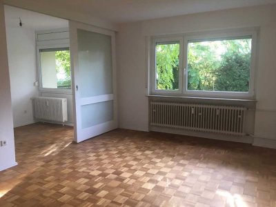 3,5 Zimmer-Erdgeschoßwohnung mit Balkon in ruhiger Lage in Griesheim
