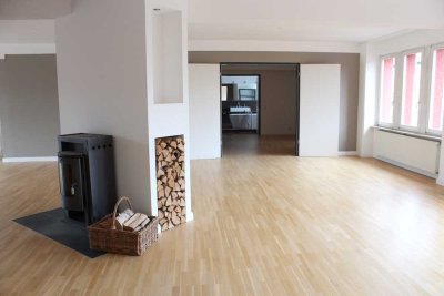 Lichtdurchflutetes 316m² City-Loft zum Wohlfühlen + Arbeiten in Zentrumsnähe.  Provisionsfrei.