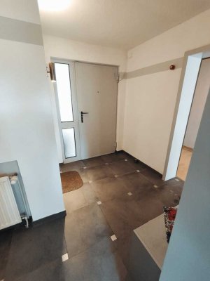 995 € - 105 m² - 3.0 Zi.

Erdgeschosswohnung im Duisburger Süden, ruhige Wohnlage.