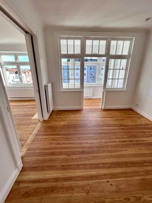 Stilvolle Altbauwohnung mit Balkon in Top-Lage – Kiel Schreventeich