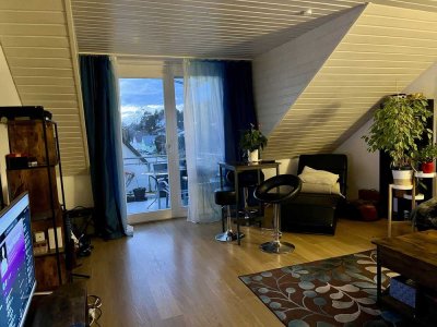 Helle 3-Zimmer Dachgeschosswohnung mit Balkon in Inzlingen