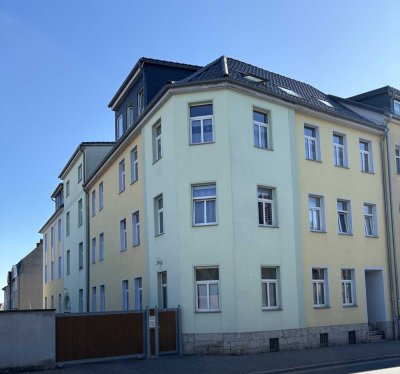 4-Zimmer-Etagenwohnung in Apolda ab 01.10.20025