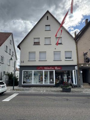Charmantes 3- Familienhaus OHNE Ladeneinheit im Herzen vom Weinsberg