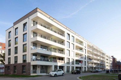 Lichtdurchflutete Wohnung im obersten Stockwerk mit Ausblick in Wilhelmsruh
