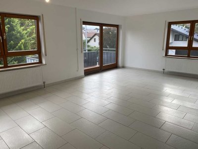 Lichtdurchflutete 3,5-Zimmer-Wohnung mit Balkon in Beilstein