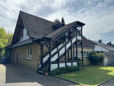 Schicke 3 Zimmer-Wohnung mit Dachterrasse und eigenem Eingang in bester Lage von Gräfrath