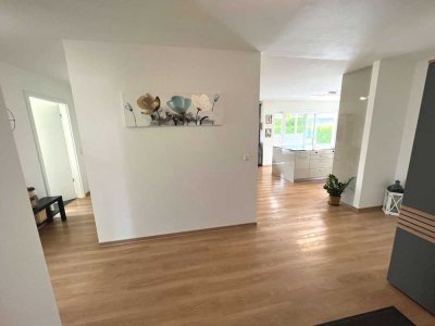 +++ sonnige 4 Zi.-WHG in bevorzugter Lage von Haslach mit neuw. EBK, großem Garten und Garage +++