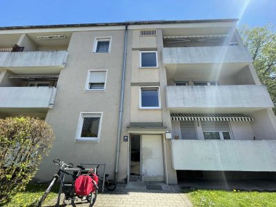 Sanierte 2-Zimmer-Wohnung mit großem Balkon und Einbauküche
