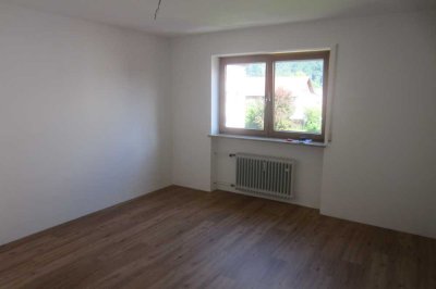 Ansprechende und gepflegte 3-Zimmer-Wohnung mit Balkon in Simbach am Inn
