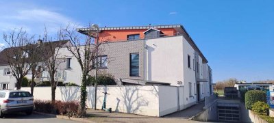 Stilvolle 3-Raum-EG-Wohnung mit gehobener Ausstattung, Terrasse und Garten in Langenfeld