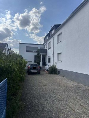 3-Familien-Haus mit Garage in Griesheim