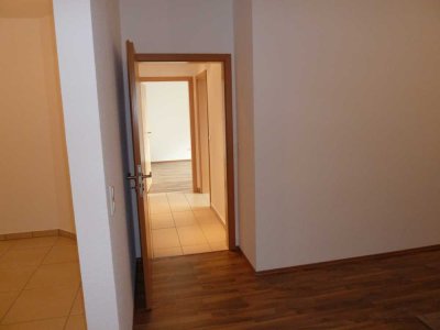 Zentrumsnahe, gepflegte 3 Zimmerwohnung , modernes Bad mit Dusche und Badewanne