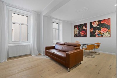 Erstbezug nach Kernsanierung – stilvolle, möblierte Wohnung in Augsburg-Göggingen
