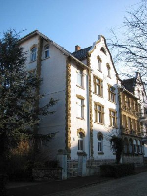 Wohnen in frisch sanierter, denkmalgeschützter Villa,  Zentrumslage