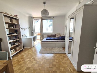 Top-Wohnung mit Loggia - zentral begehbar - Weitblick