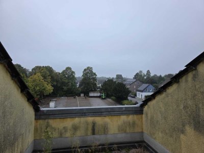 Sanierte 2 Zimmer Wohnung mit Balkon