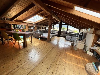 Stilvolle 2-Raum-Maisonette-Wohnung mit Balkon und EBK in Oberau