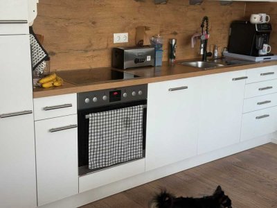 Sonnige 2-Zimmer Wohnung mit Balkon im 2. OG in Landshut-Nikola