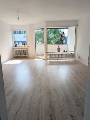 Großzügige 4,5-Zimmer-Eigentumswohnung mit zwei Balkonen in Top-Lage