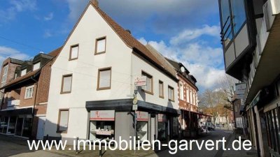 Zentral! Wohn- und Geschäftshaus mit zweigeschossiger Wohnung, Terrasse und 2 Ladenlokalen in Borken