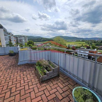 2 Zimmer-Penthouse-Wohnung mit tollem Ausblick über Aalen