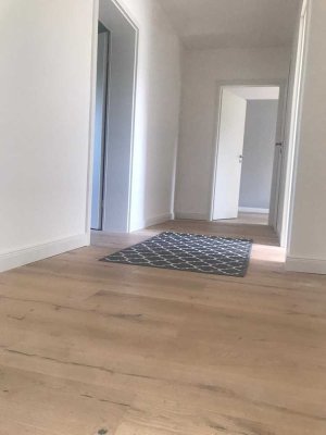 Waldsiedlung Hanau - sonnige Wohnung mit Stellplatz