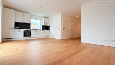 Sonnengeküsste 4 Zimmerwohnung mit Terrasse und Erstbezug!