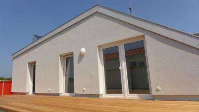 3-Zimmer-Dachgeschosswohnung mit großer Dachterrasse, Einbauküche und Aufzug in Fleischervorstadt