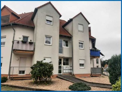 schöne 2-Zimmer-Küche-Bad-Wohnung mit kleinem Balkon