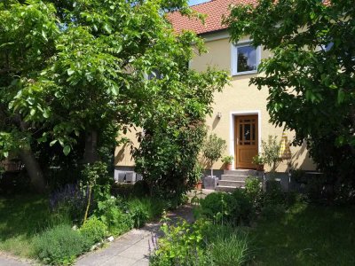 Ansprechendes 5,5-Zimmer-Einfamilienhaus mit EBK in Neunkirchen am Brand