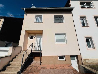 Großzügige Doppelhaushälfte (1-2 Familienhaus) in ruhiger Lage