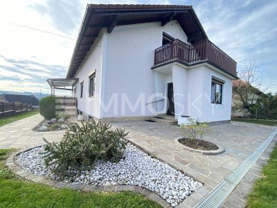 Hochwertiges Wohnhaus mit Aussicht und Garten!