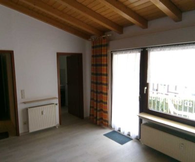 Ansprechende und vollständig renovierte 2-Zimmer-Wohnung in Springe