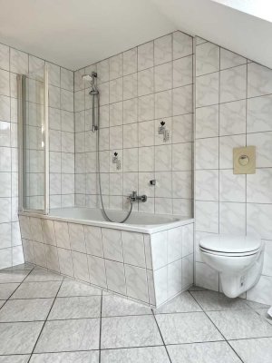 Gemütliche, renovierte 3 Zimmer-Wohnung mit gehobener Innenausstattung in Mühlhausen/Thüringen