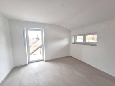 Ihr Traumzuhause wartet: 3-Zimmer-Dachgeschosswohnung mit Balkon, Speisekammer und KfW 40+ Standard
