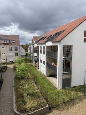 Helle Wohnung mit Balkon