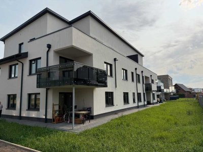 Moderne 4-Zimmer Neubau Wohnung KFW40 driekt vom Bauherren Inkl. Stellplatz