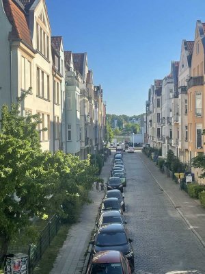 Stilvolle, möblierte 2-Raum-Wohnung in Rostock